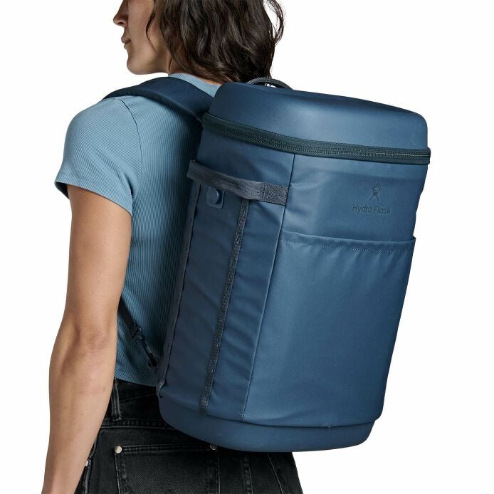 carryouttm-backpack-22-l-b5 250815_hydro_s26_hb_14605_7.jpg