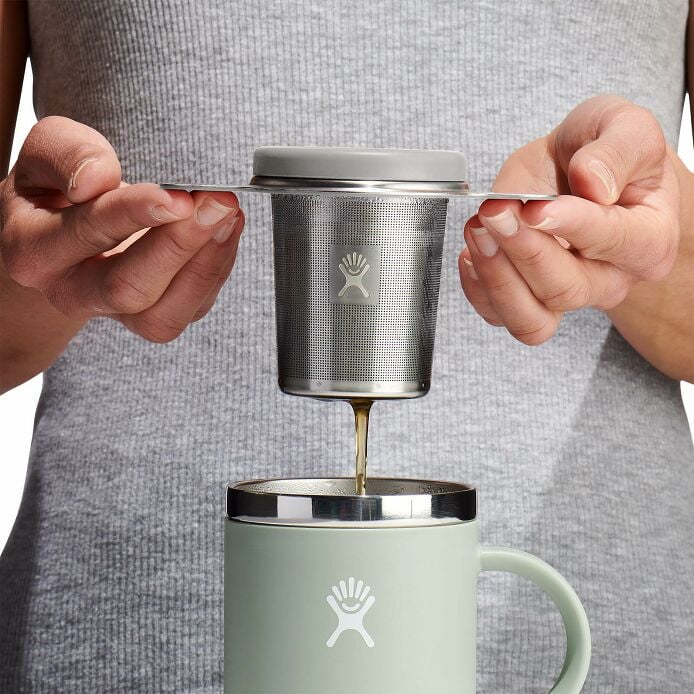 tea-infuser-r6 drif035-tea-infuser-birch-hb-pour_1.jpg