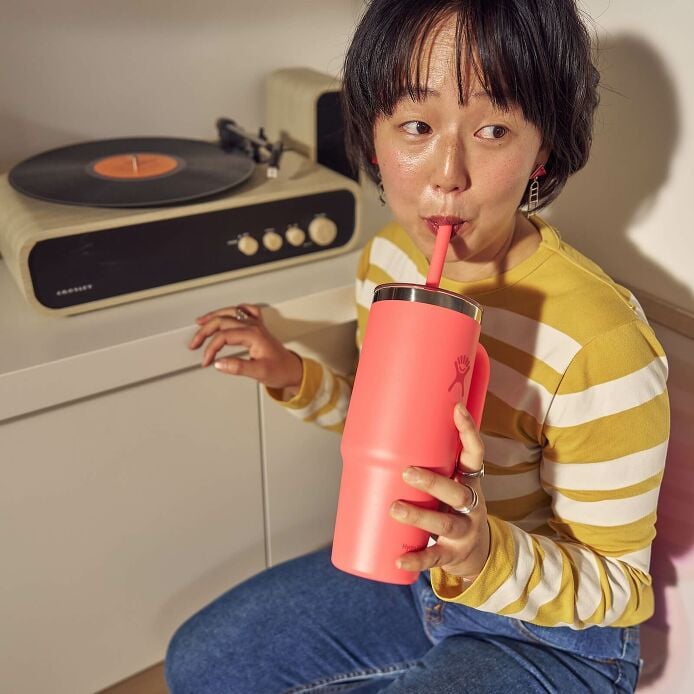 24-oz-travel-tumbler-h1 hf_s26_mcinnis_2487.jpg