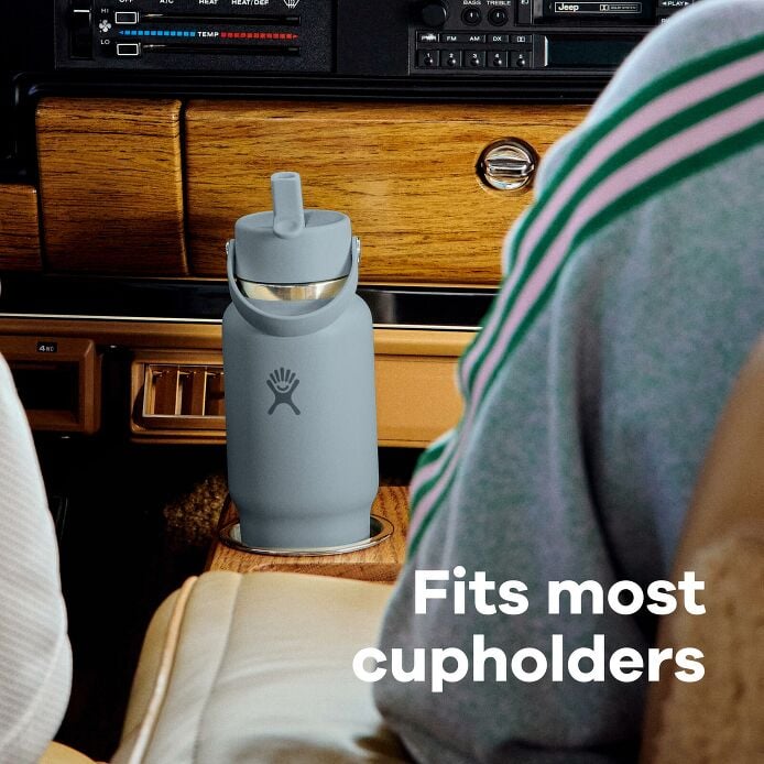 32-oz-travel-bottle-with-flex-straw-cap-j4 hf_s26_wtcfs_apdp_06_8.jpg