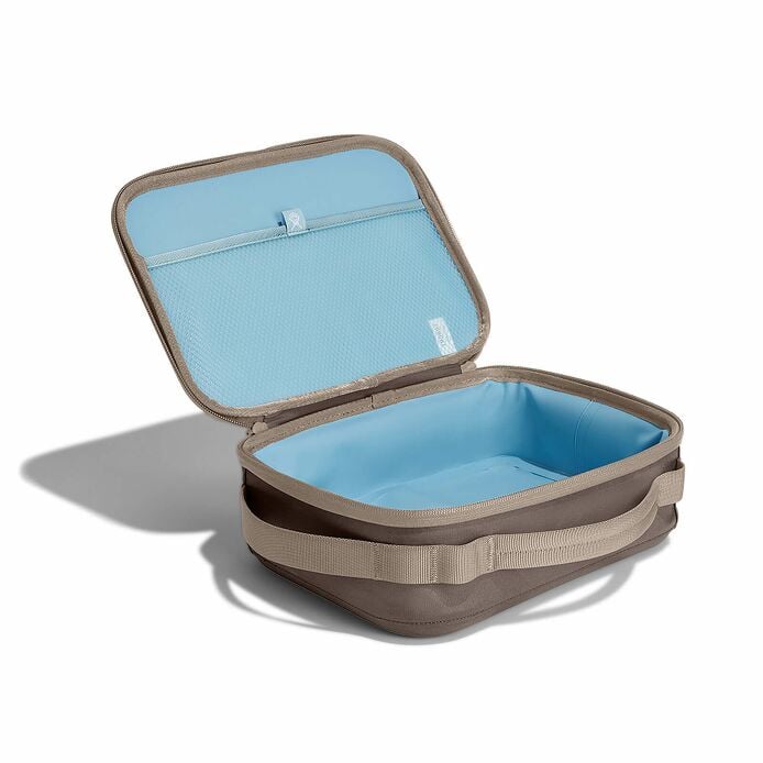 5-l-carry-outtm-lunch-box-e6 lbox217_5lcarryoutlunchbox_sandpiper_angled.jpg